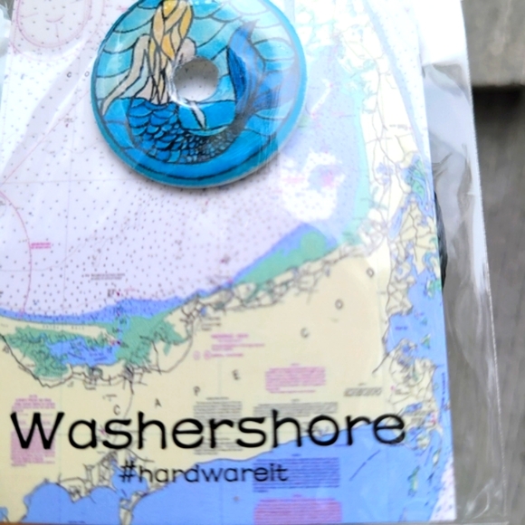 Mermaid Necklace Pendant 🐚🧜‍♀️🌊 - Picture 5 of 7